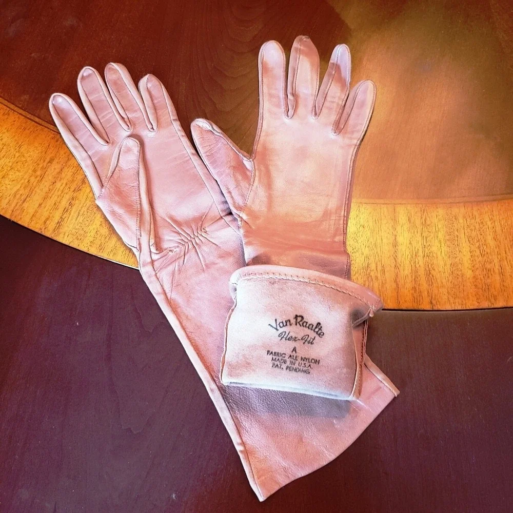Women's‎ Long Elbow length Beige/Pink Gloves Size 3 Brand: Van Raalte